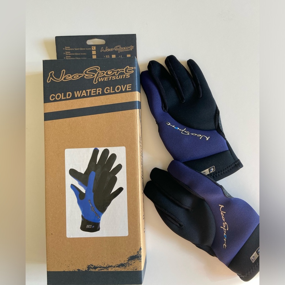 NeoSports Cold Water Gloves-Size Medium